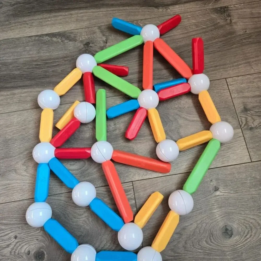 Discovery Kids STEM Building Rods & Spheres Construction Toy Set 48 Pc